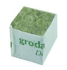 Grodan Stecklingsblöcke 4 × 4 × 4,5 cm